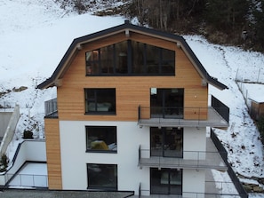 Eigentum, Schnee, Fenster, Gebäude, Holz, Haus, Steigung, Fassade, Dach