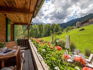 Pflanze, Blume, Wolke, Blumentopf, Gebäude, Tabelle, Baum, Zimmerpflanze, Die Architektur, Holz