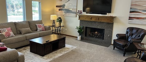 Main living room. Fireplace.