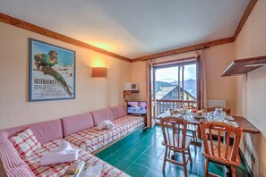 Living and dining room