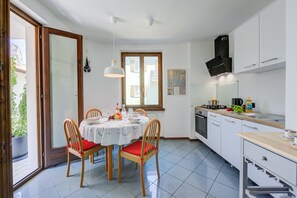 Küche