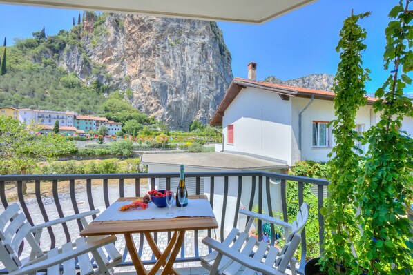 The balcony overlooking the Sarca River and mountains