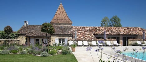 Le Pigeonnier is the largest cottage at La Balie