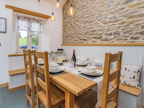 Dining Area | Cwtch Ty Gwyn, Llandeilo