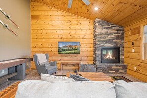 Relax Your Way - Whether you’re watching a movie on the TV, surfing the web via the free Wi-Fi, or enjoying après-ski drinks by the fireplace, you’ll feel right at home at Base Camp.