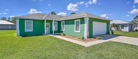 Sebring Vacation Rental | 3BR | 2.5BA | Step-Free Access | 1,380 Sq Ft