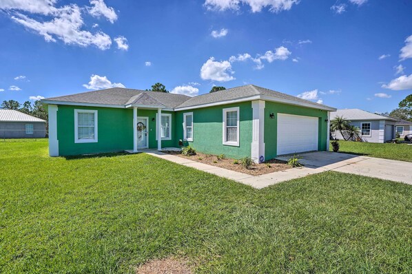 Sebring Vacation Rental | 3BR | 2.5BA | Step-Free Access | 1,380 Sq Ft