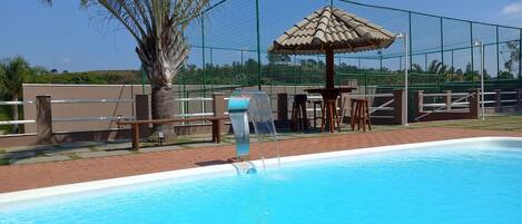  A piscina é perfeita para você se divertir com toda a sua família