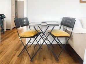 Dining Area | Chi Lowen, Camborne