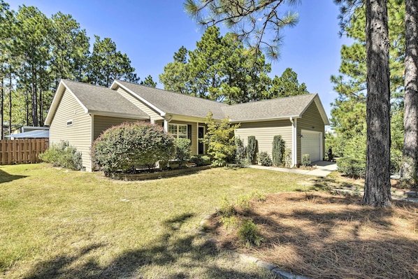 Pinehurst Vacation Rental | 3BR | 2BA | 3 Steps to Enter | 1,600 Sq Ft