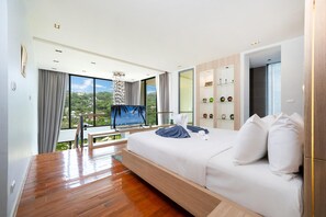 Deluxe apartment at Icon Park with panoramic views (12766)