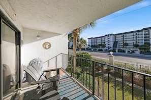 Edgewater Golf Villa 3308 balcony