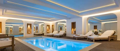 Piscine couverte