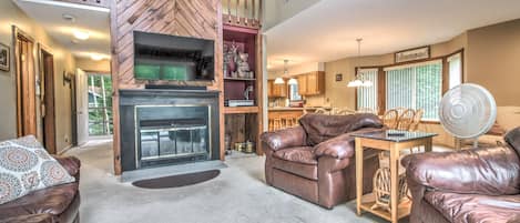 Family room on the main floor. Smart TV!