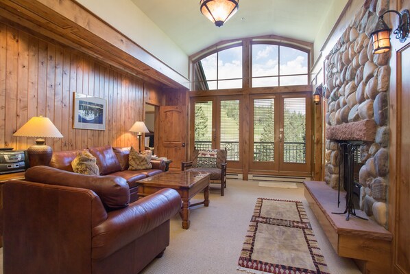 Flooring, Living Room, Room, Indoors, Furniture
