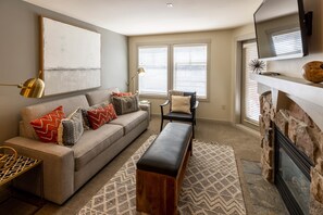 Living Room, Room, Indoors, Couch, Furniture