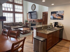 Indoors, Screen, Furniture, Living Room, Hardwood