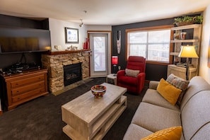Living Room, Room, Indoors, Furniture, Couch