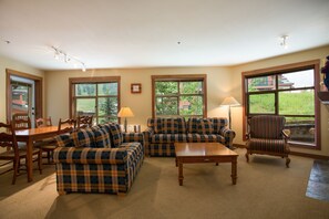 Living Room, Room, Indoors, Couch, Furniture