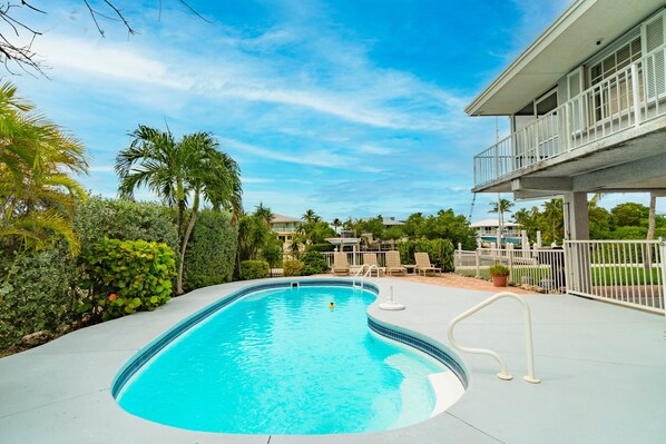 Luxury inground swimming pool in Marathon, Florida – custom-built for tropical Keys living, perfect for backyard retreats, vacation rentals, and professional pool construction in the Florida Keys