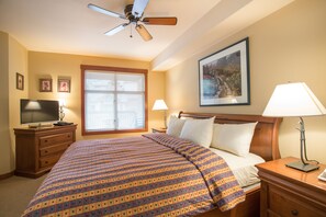 Ceiling Fan, Bedroom, Room, Indoors, Bed