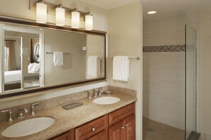 orlsw-hi-res-suite-1-bedroom-bathroom.jpg