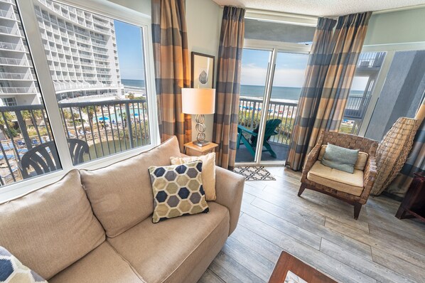 Large Living Area with Views of the Ocean, Beautifully Decorated