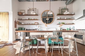 Kitchen Island view