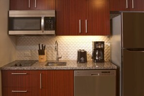 mcoub-hi-res-1-bedroom-kitchen.jpg