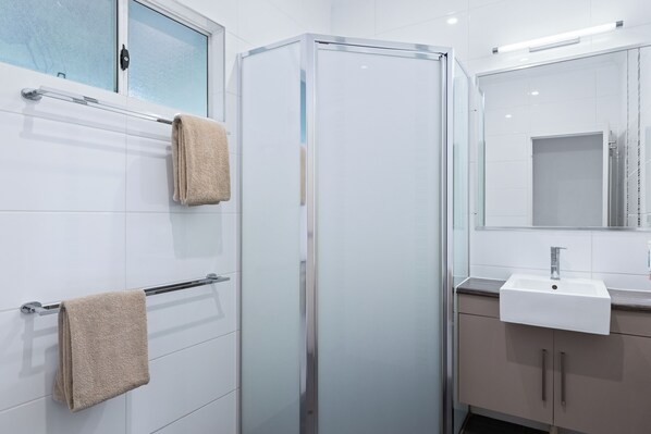 3 Bedroom Deluxe Villa- Bathroom