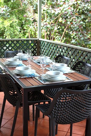 3 Bedroom Deluxe Villa- Balcony Dining Area