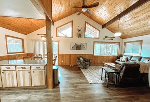 Spacious living room/dining area. Pet food/water bowls provided; food is not.