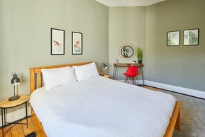 High Street, Skelton-in-Cleveland - Host & Stay