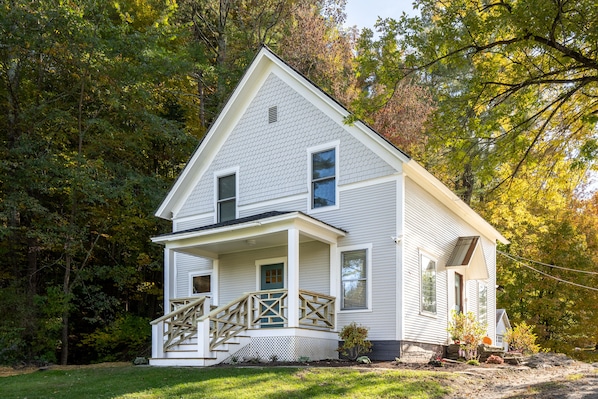 *Newly renovated with Vermont charm