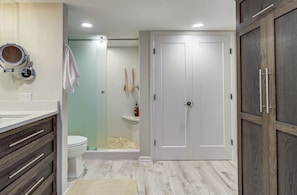 Spacious master bathroom 