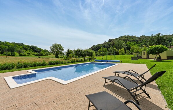 pool