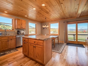 Cozy Chalet with Wonderful Views, Game Room (1022)