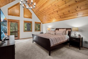 Bedroom 1, 1 King, Sleeps 2