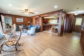 Spacious living room