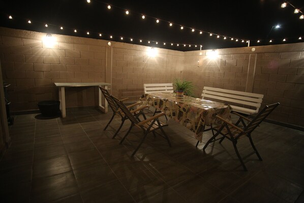 Outdoor dining