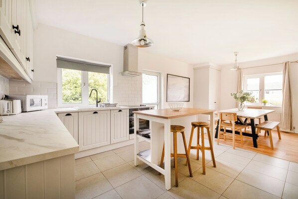 Kitchen (1)