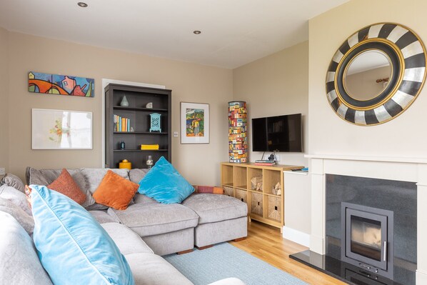 Seapark 7 Holiday home in Lahinch on the Wild Atlantic Way living room with solid fuel stove