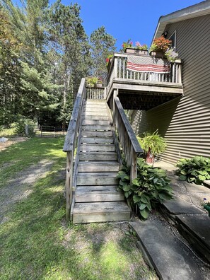 Highview Room - stairs to room