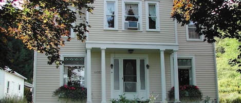 Ingleside- Front entrance - across the road from Dreams Park fields