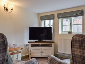 Living room/dining room | Drapers Cottage, Lubenham, near Market Harborough