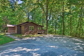 Property Exterior | Single-Story Cabin