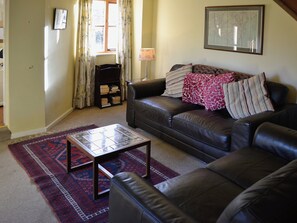 Living room | Waxway Farm Cottages - Bats Cottage, Ottery St Mary