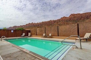Seasonal community pool and sun deck