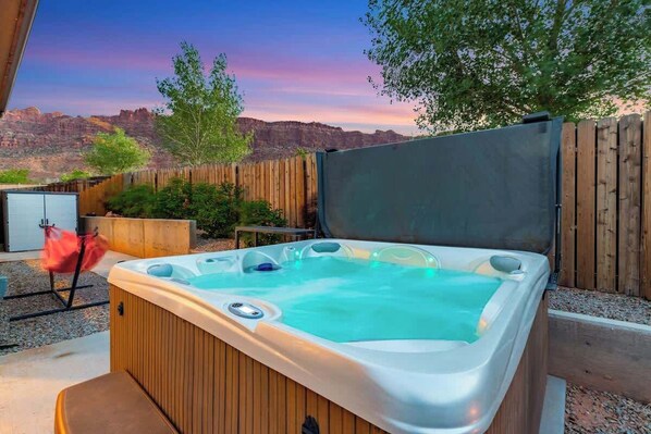 Views of the Moab Rim and privacy from the hot tub