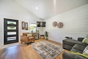 Living Area | Queen Sleeper Sofa | Smart TV w/ Cable
